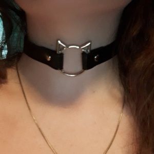 Kitty choker